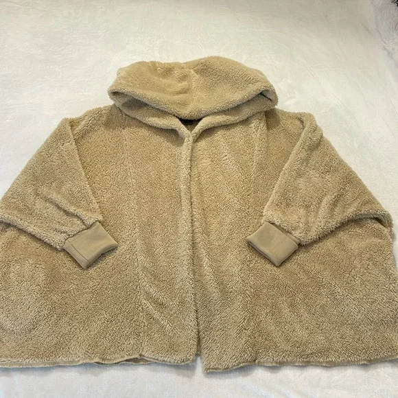 HYFVE WOMENS SIZE SMALL SHERPA JACKET/WRAP.HOODIE - Picture 2 of 9